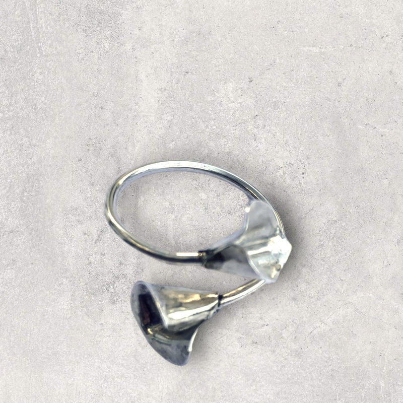 Single Arum Lily Ring